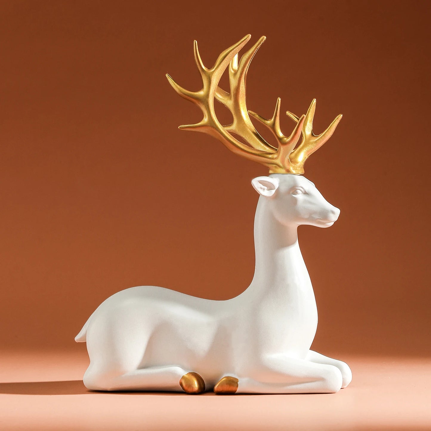 Reindeer Figurines White Deer Statue Elk Sculpture Solid Synthetic Resin